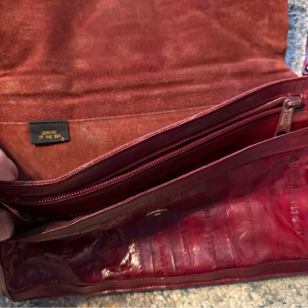 VINTAGE Eel Skin Shoulder Bag Burgundy Red 1980s Purse Handbag - Picture 5 of 8